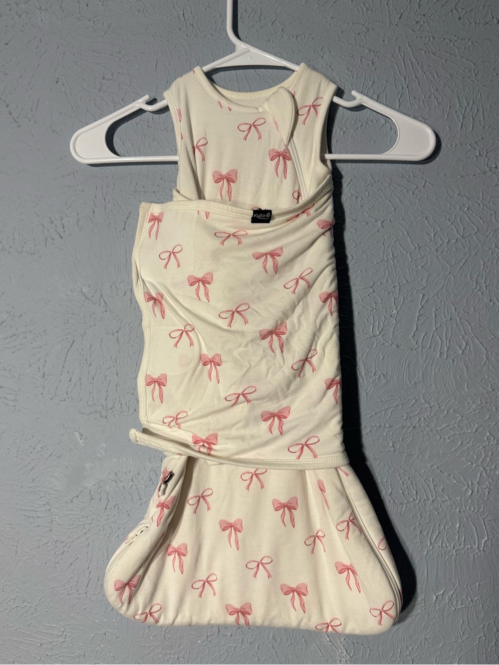 Kyte BABY Sleep Sack swaddle with Pink Bow Print